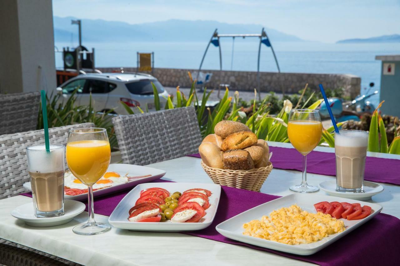 Bed & Breakfast Rocky Novi Vinodolski