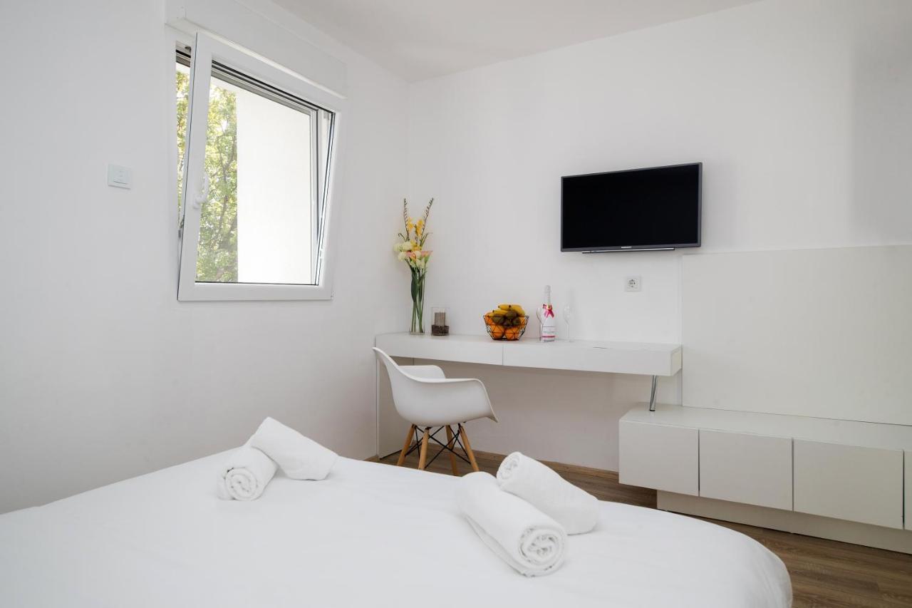Rocky Bed & Breakfast 4*