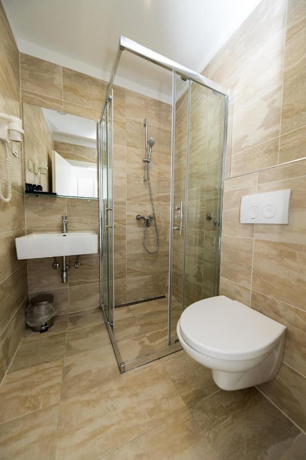 Bed & Breakfast Rocky Novi Vinodolski
